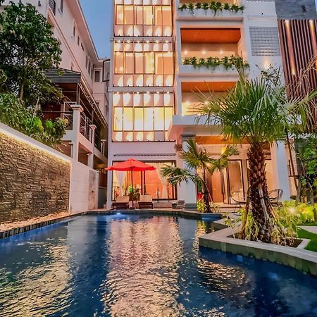 The Luxury Hotel Siem Reap Exterior foto