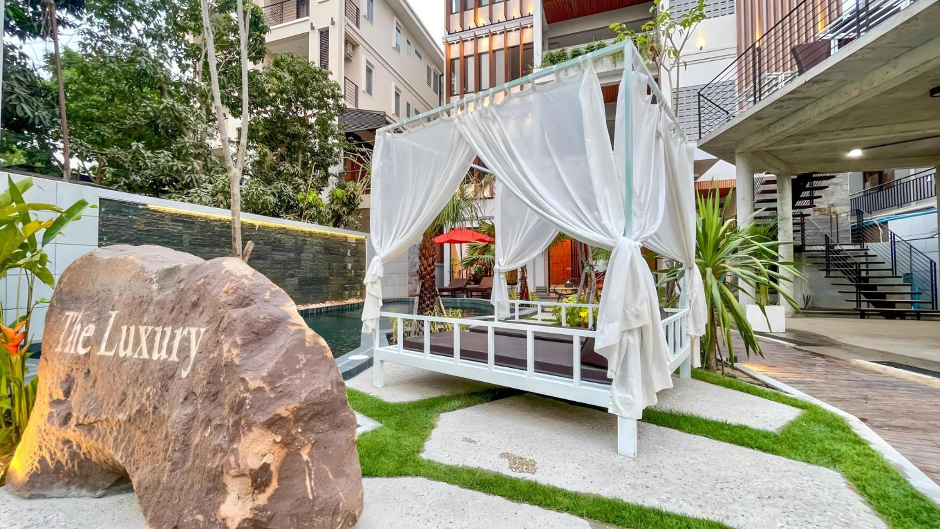 The Luxury Hotel Siem Reap Exterior foto