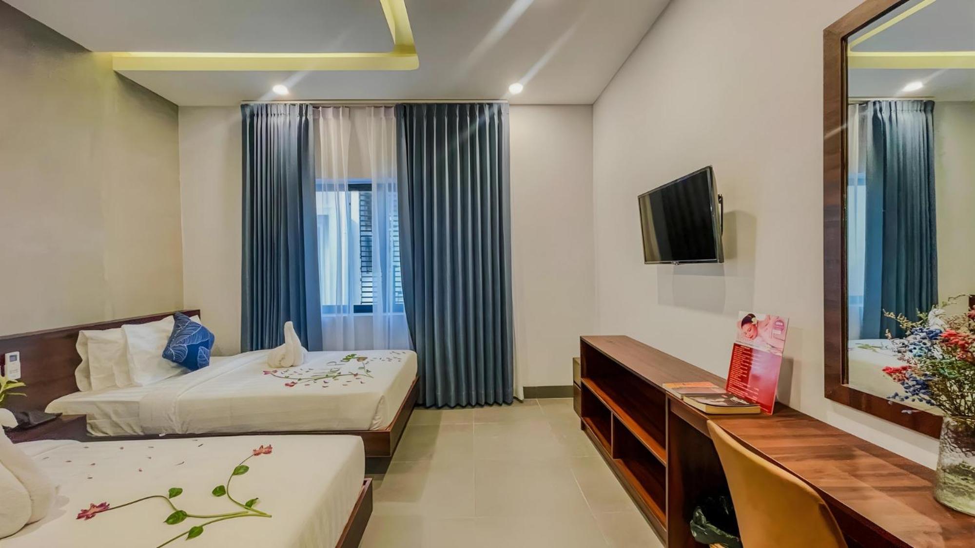 The Luxury Hotel Siem Reap Exterior foto