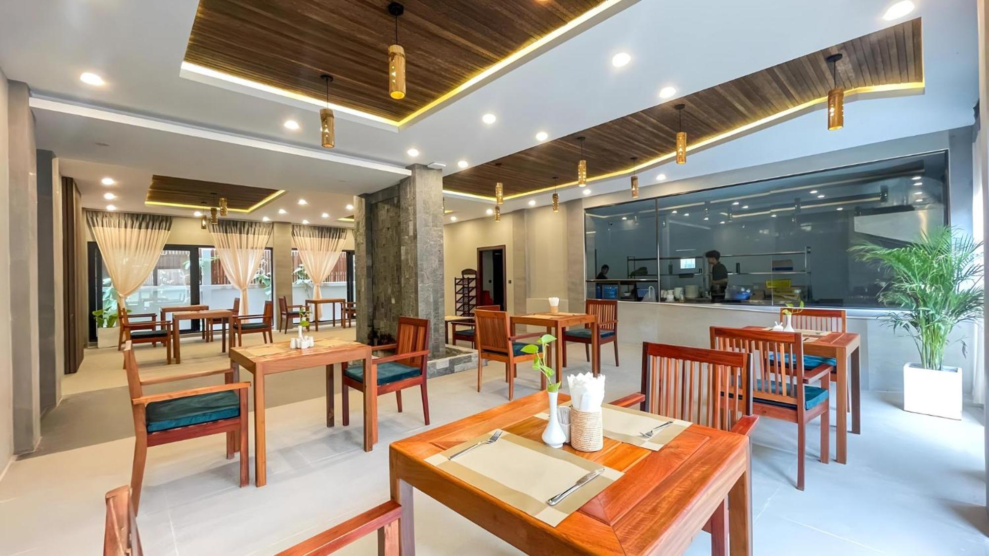 The Luxury Hotel Siem Reap Exterior foto
